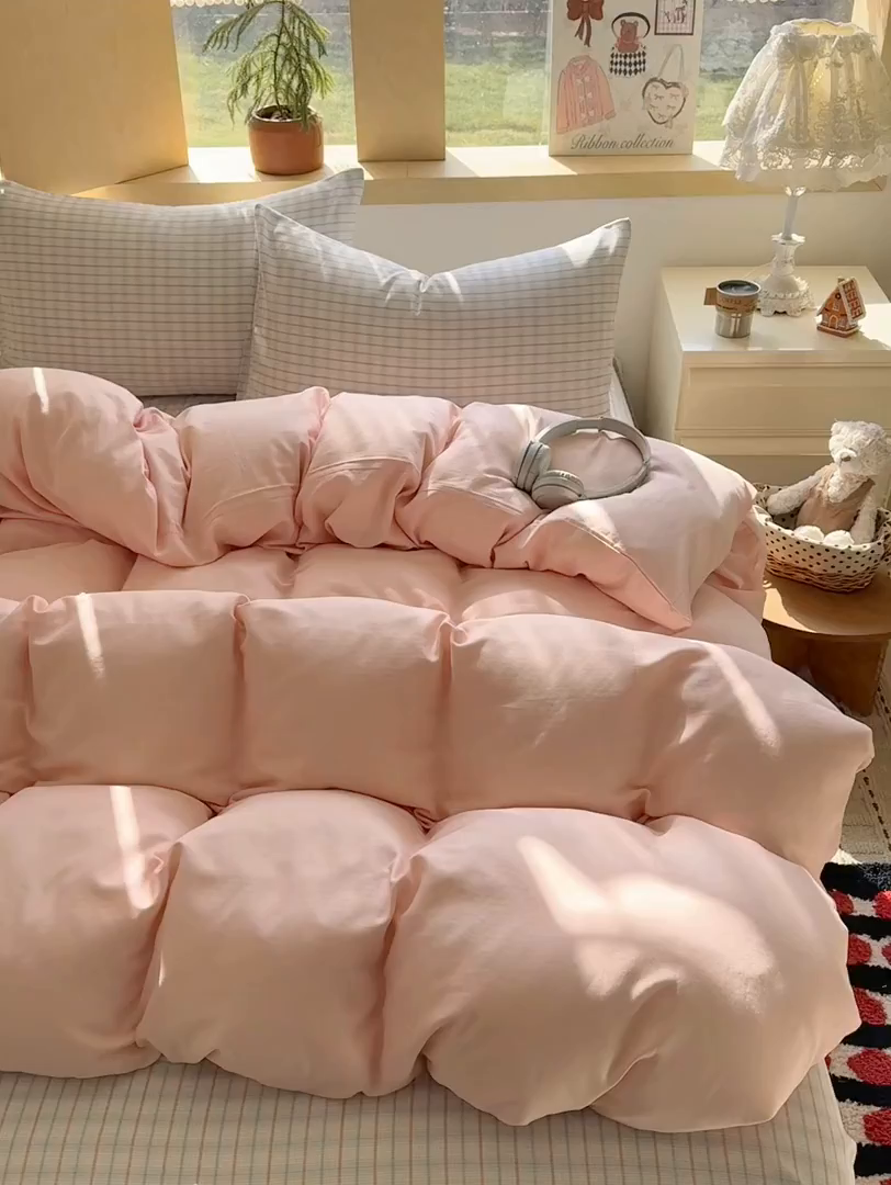 91家纺网 家纺一手货源 找家纺 爱思佳 2026新款全棉双层纱混搭格子系列四件套 粉-追光