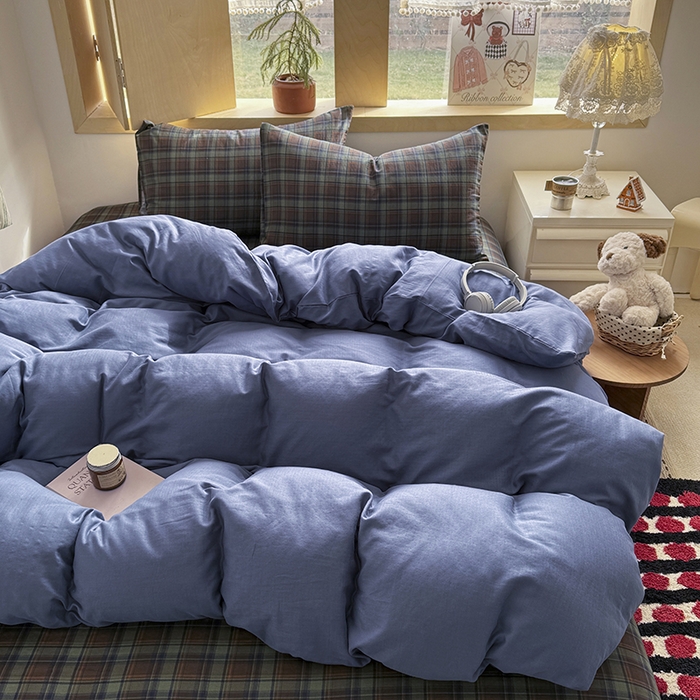 91家纺网 家纺一手货源 找家纺 爱思佳 2026新款全棉双层纱混搭格子系列四件套 蓝-慕斯