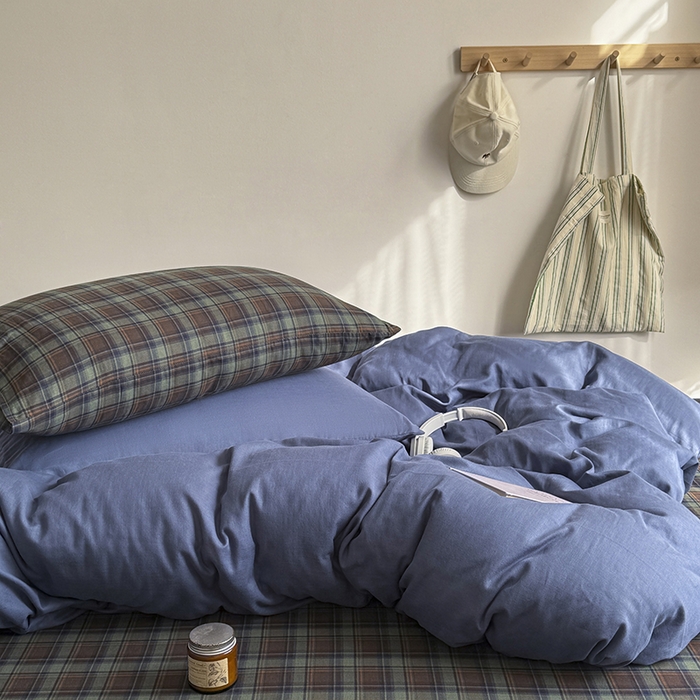 91家纺网 家纺一手货源 找家纺 爱思佳 2026新款全棉双层纱混搭格子系列四件套 蓝-慕斯