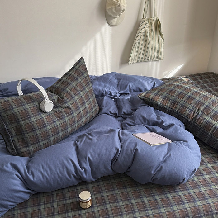 91家纺网 家纺一手货源 找家纺 爱思佳 2026新款全棉双层纱混搭格子系列四件套 蓝-慕斯