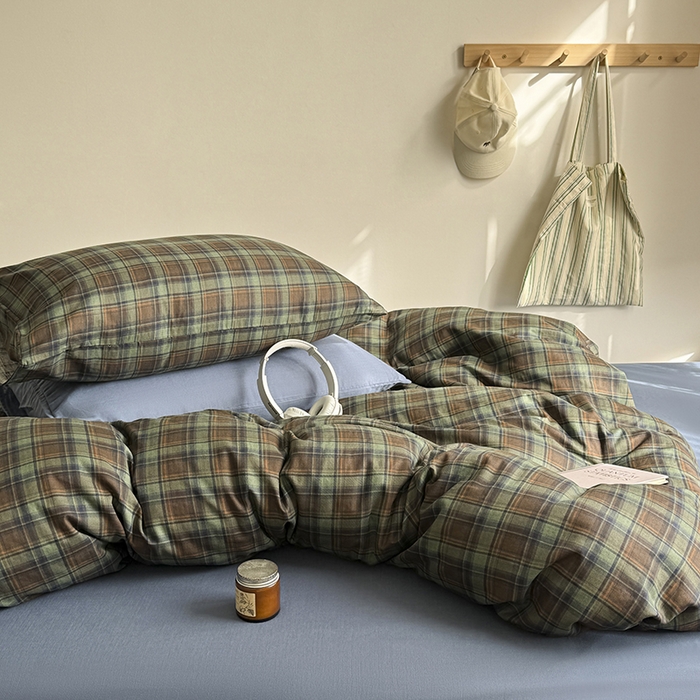 91家纺网 家纺一手货源 找家纺 爱思佳 2026新款全棉双层纱混搭格子系列四件套 慕斯-蓝