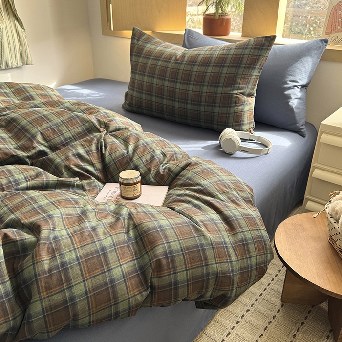 91家纺网 家纺一手货源 找家纺 爱思佳 2026新款全棉双层纱混搭格子系列四件套 慕斯-蓝