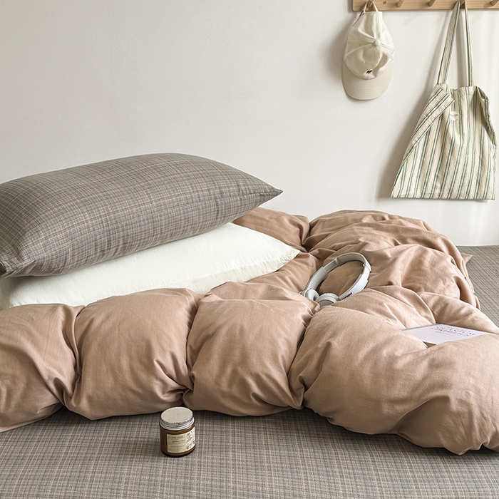 91家纺网 家纺一手货源 找家纺 爱思佳 2026新款全棉双层纱混搭格子系列四件套 肉桂-樊可