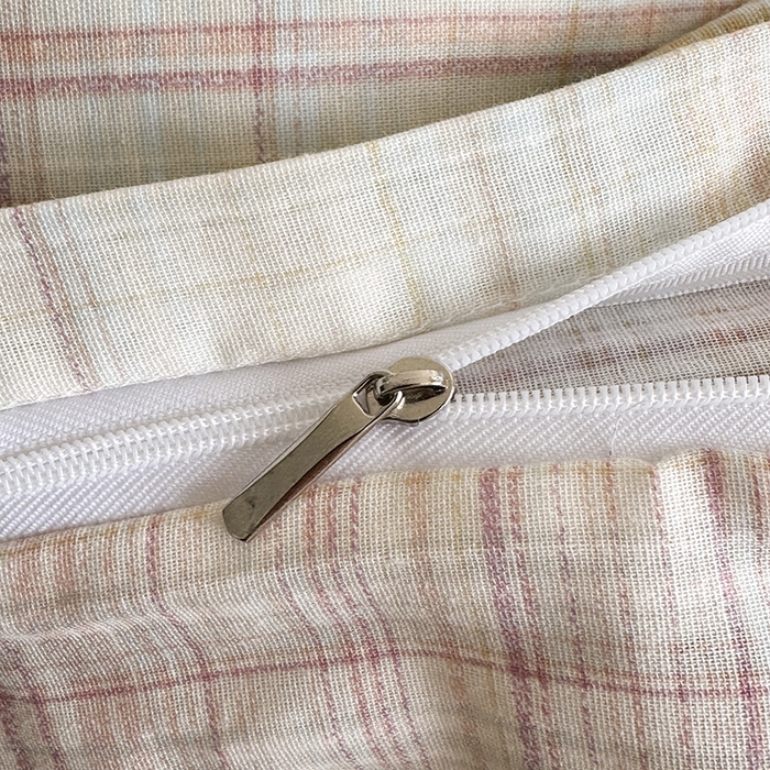 91家纺网 家纺一手货源 找家纺 爱思佳 2026新款全棉双层纱混搭格子系列四件套 逐风-紫