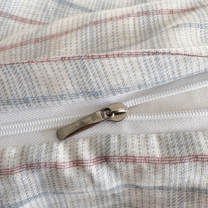 91家纺网 家纺一手货源 找家纺 爱思佳 2026新款全棉双层纱混搭格子系列四件套 追光-粉