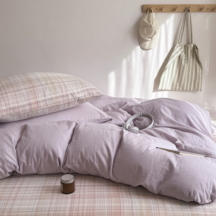 91家纺网 家纺一手货源 找家纺 爱思佳 2026新款全棉双层纱混搭格子系列四件套 紫-逐风