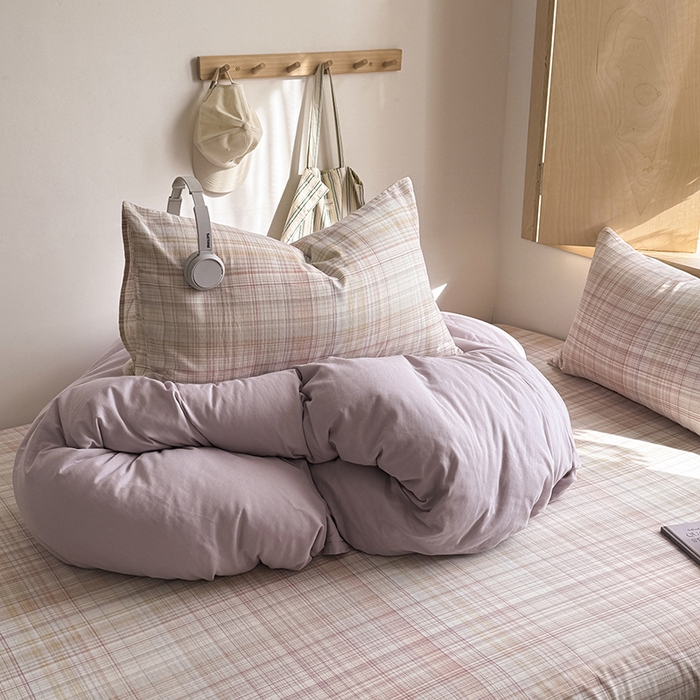 91家纺网 家纺一手货源 找家纺 爱思佳 2026新款全棉双层纱混搭格子系列四件套 紫-逐风