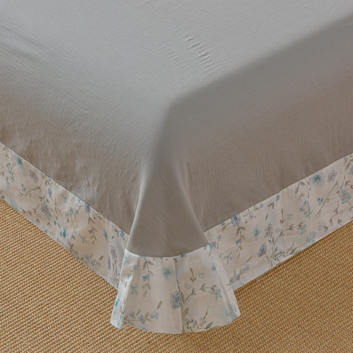 91家纺网 家纺一手货源 找家纺 金昱纺 2026新款全棉纯棉双层纱印花四件套 莲礼枝-兰