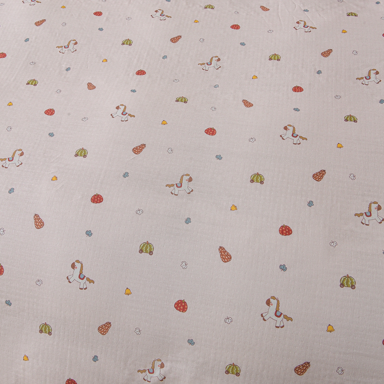 91家纺网 家纺一手货源 找家纺 金昱纺 2026新款全棉纯棉双层纱印花四件套 南瓜马车-咖