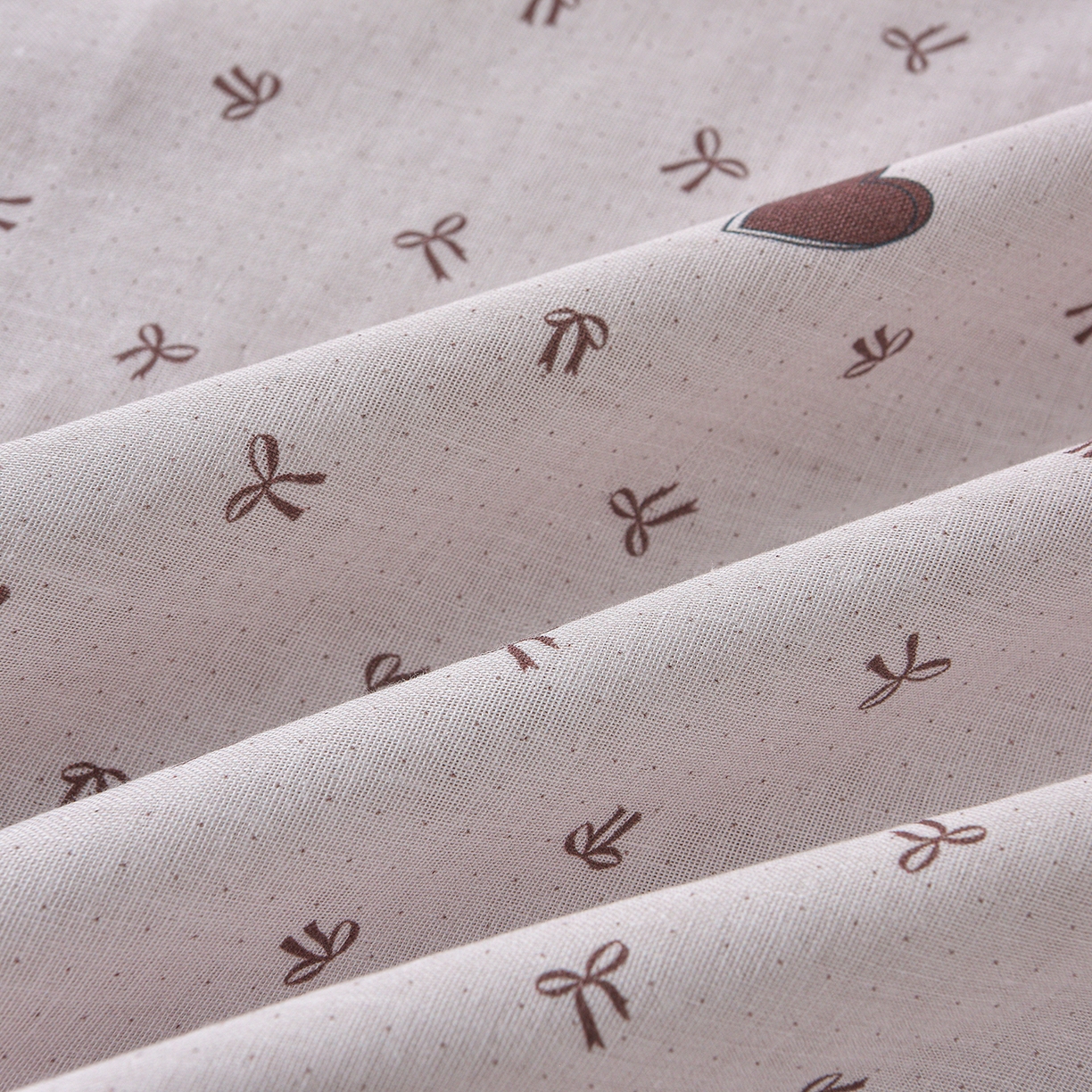 91家纺网 家纺一手货源 找家纺 金昱纺 2026新款全棉纯棉双层纱印花四件套 甜心结-咖