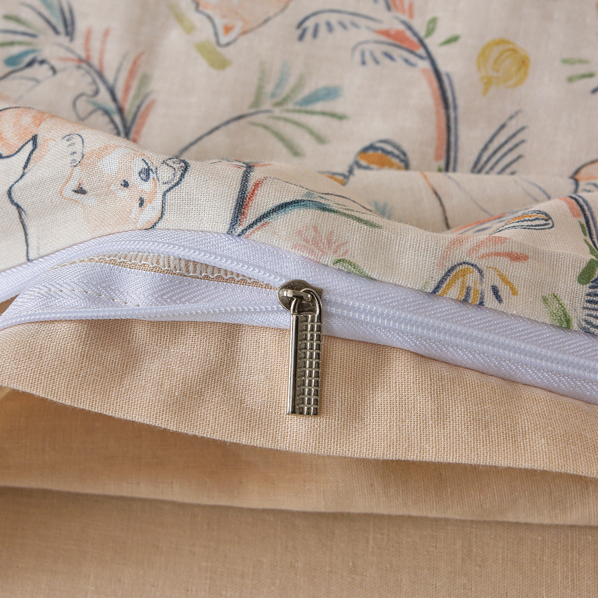 91家纺网 家纺一手货源 找家纺 金昱纺 2026新款全棉纯棉双层纱印花四件套 顽皮熊-米