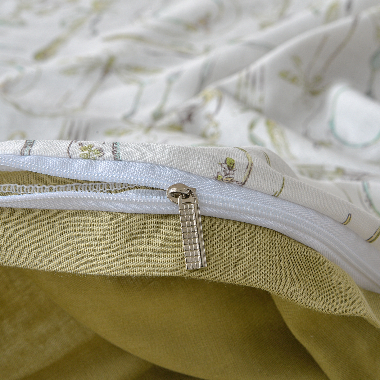 91家纺网 家纺一手货源 找家纺 金昱纺 2026新款全棉纯棉双层纱印花四件套 中世纪-绿