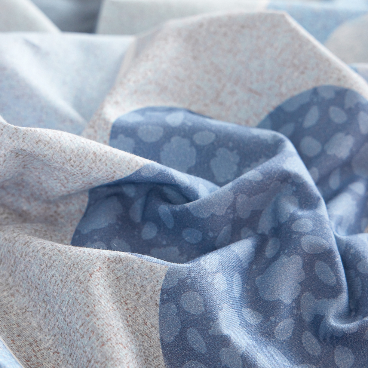 91家纺网 家纺一手货源 找家纺 元元家居（元元被业） 2026新款全棉13372套件及单品【印花款】-四件套 非凡