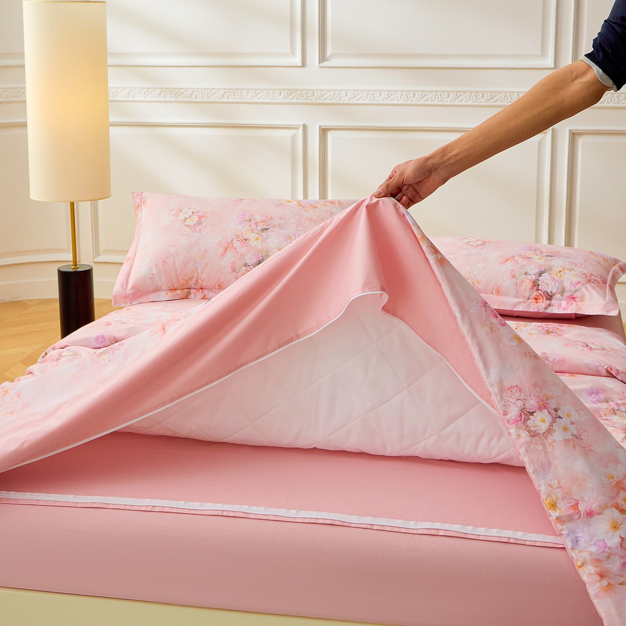 91家纺网 家纺一手货源 找家纺 元元家居（元元被业） 2026新款全棉纯棉13372印花两用夏被夏凉被空调被四件套 芳菲