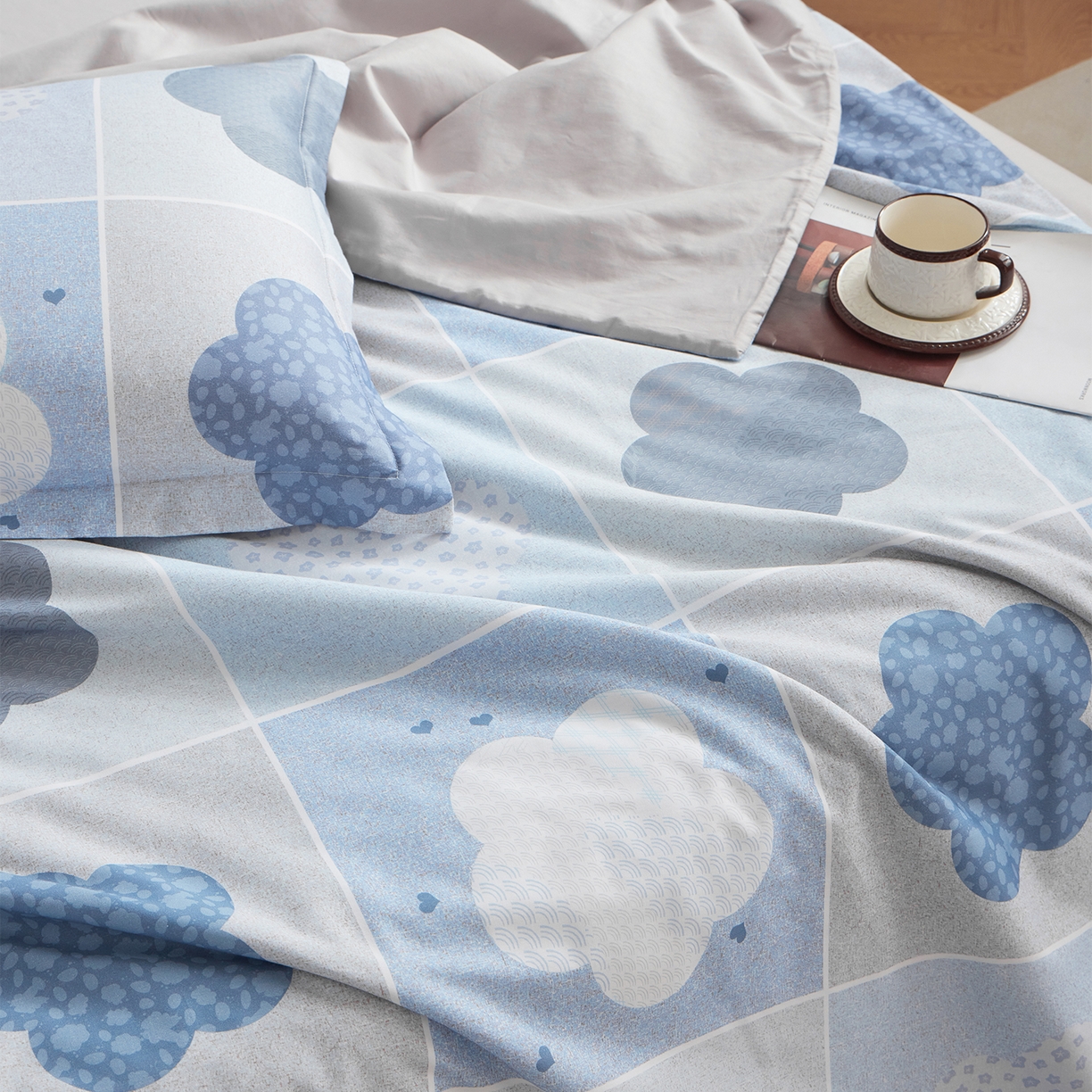 91家纺网 家纺一手货源 找家纺 元元家居（元元被业） 2026新款全棉纯棉13372印花两用夏被夏凉被空调被四件套 非凡