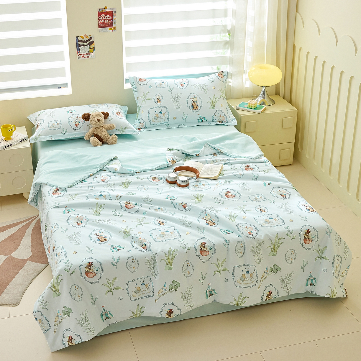 91家纺网 家纺一手货源 找家纺 元元家居（元元被业） 2026新款全棉纯棉13372印花两用夏被夏凉被空调被四件套 乐园绿