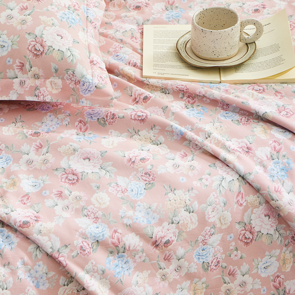 91家纺网 家纺一手货源 找家纺 元元家居（元元被业） 2026新款全棉纯棉13372印花两用夏被夏凉被空调被四件套 朔奇