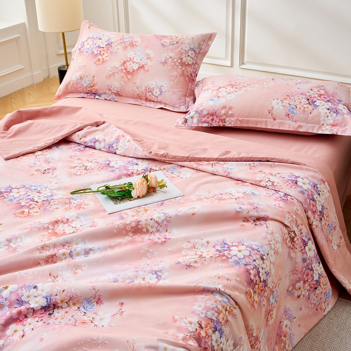 91家纺网 家纺一手货源 找家纺 元元家居（元元被业） 2026新款全棉纯棉13372印花两用夏被夏凉被空调被四件套 月棠