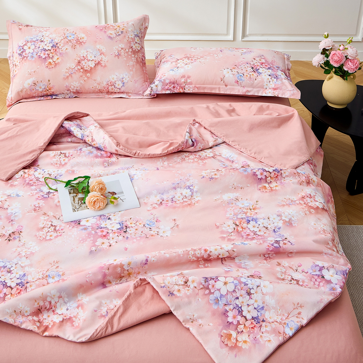 91家纺网 家纺一手货源 找家纺 元元家居（元元被业） 2026新款全棉纯棉13372印花两用夏被夏凉被空调被四件套 月棠