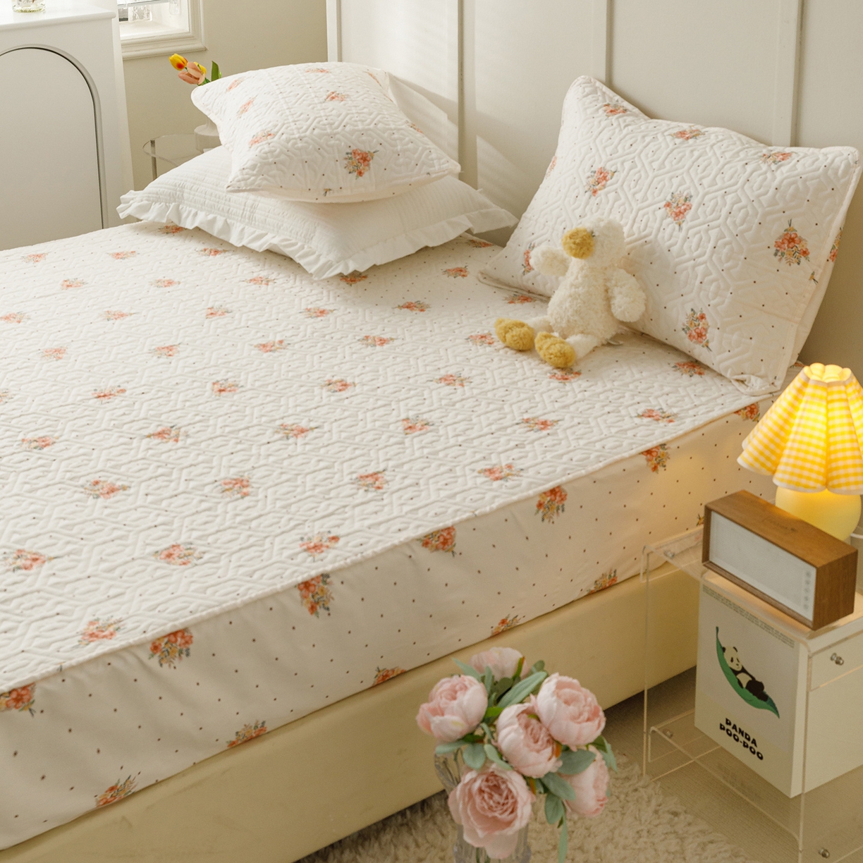 91家纺网 家纺一手货源 找家纺 忘忧草 2026新款清新简约全棉印花夹棉床笠 花簇-米