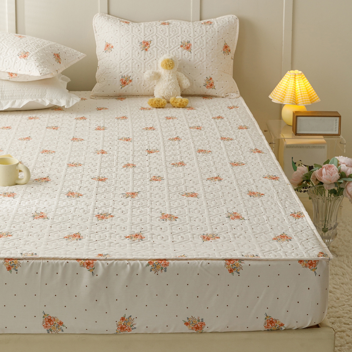 91家纺网 家纺一手货源 找家纺 忘忧草 2026新款清新简约全棉印花夹棉床笠 花簇-米