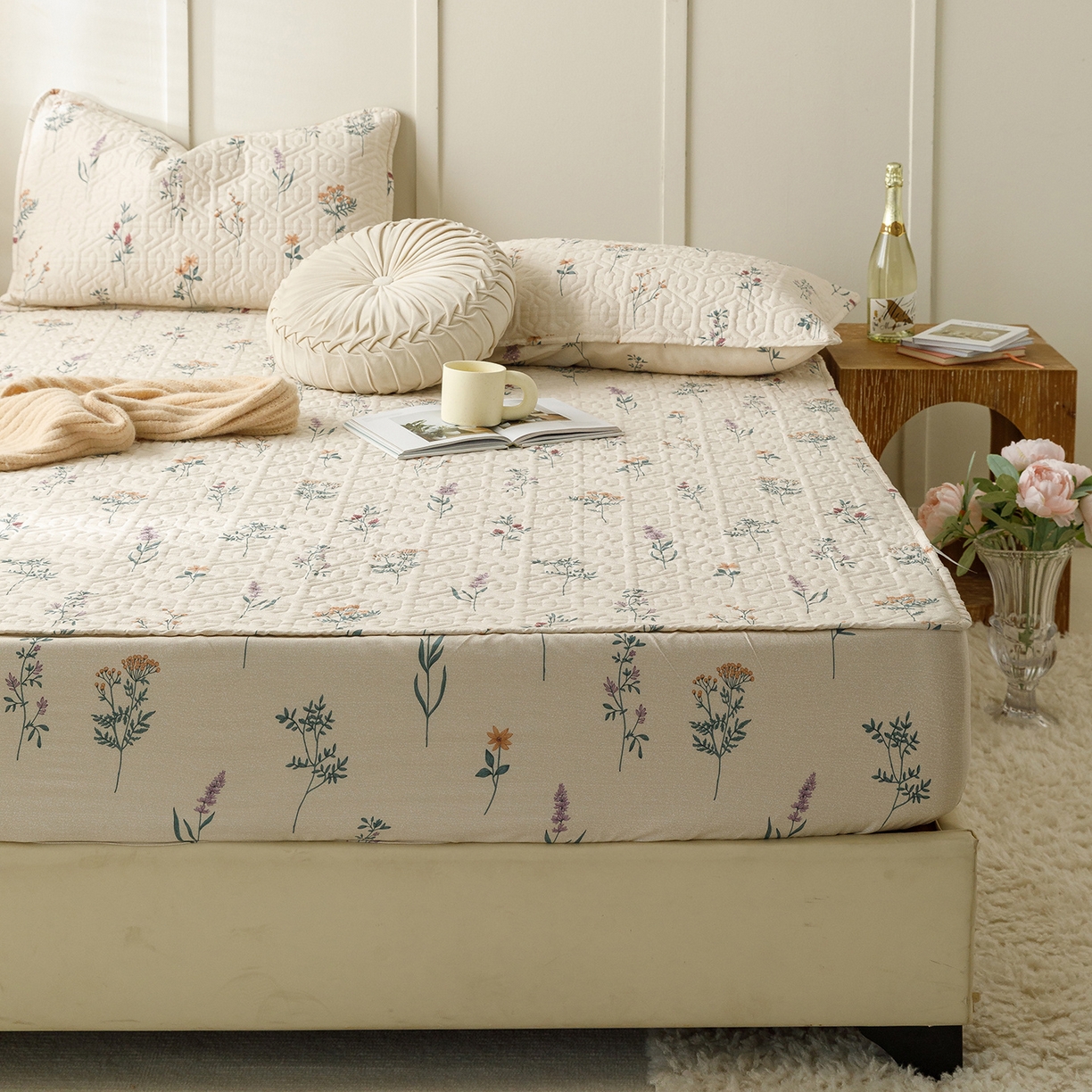 91家纺网 家纺一手货源 找家纺 忘忧草 2026新款清新简约全棉印花夹棉床笠 四季予你