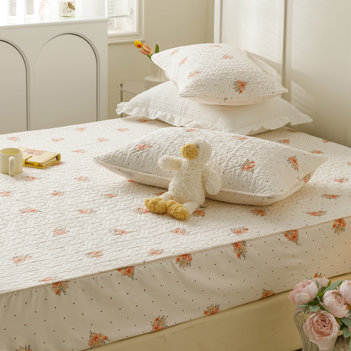 91家纺网 家纺一手货源 找家纺 忘忧草 2026新款清新简约全棉印花夹棉床笠 花簇-米