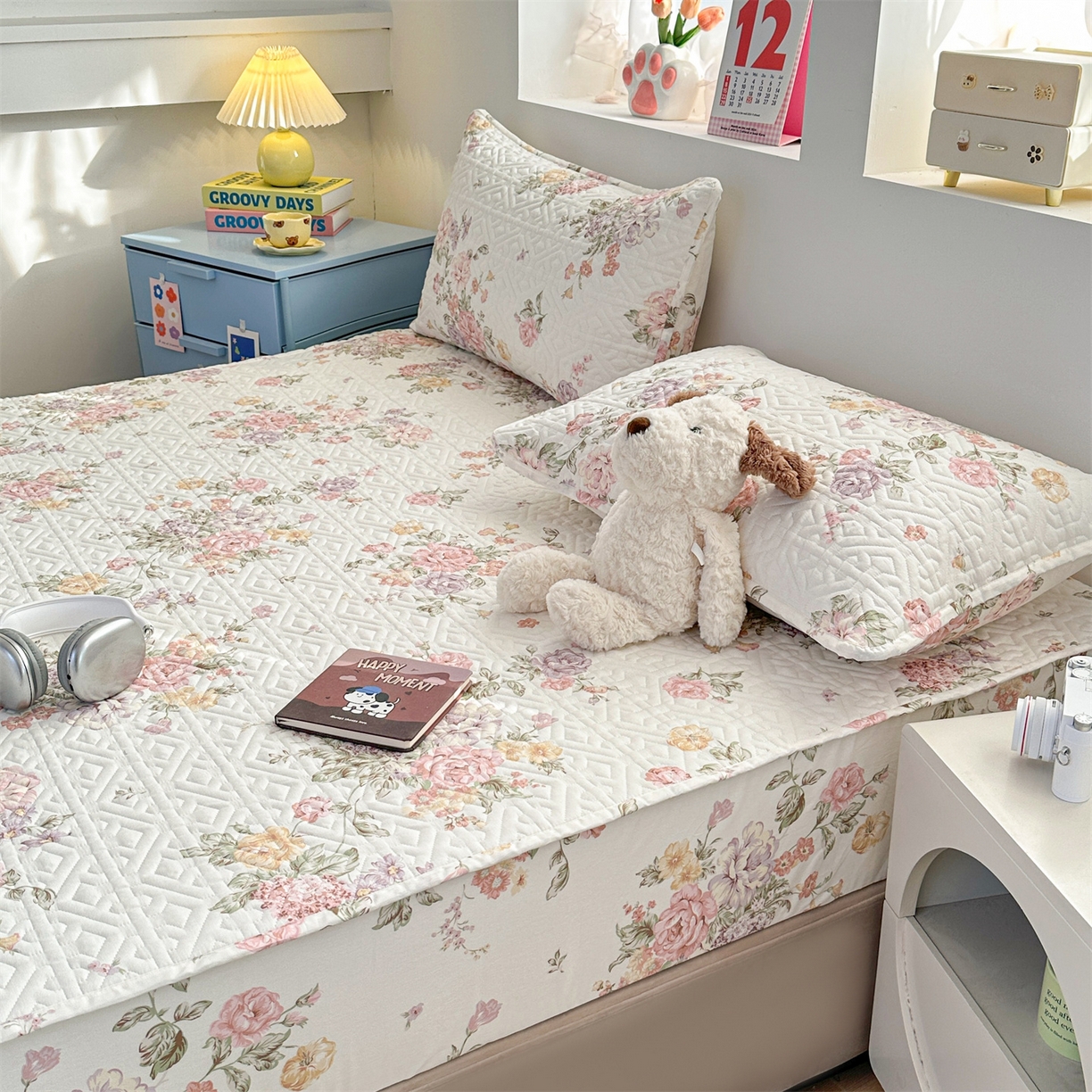 91家纺网 家纺一手货源 找家纺 忘忧草 2026新款清新简约全棉印花夹棉床笠 南法庄园