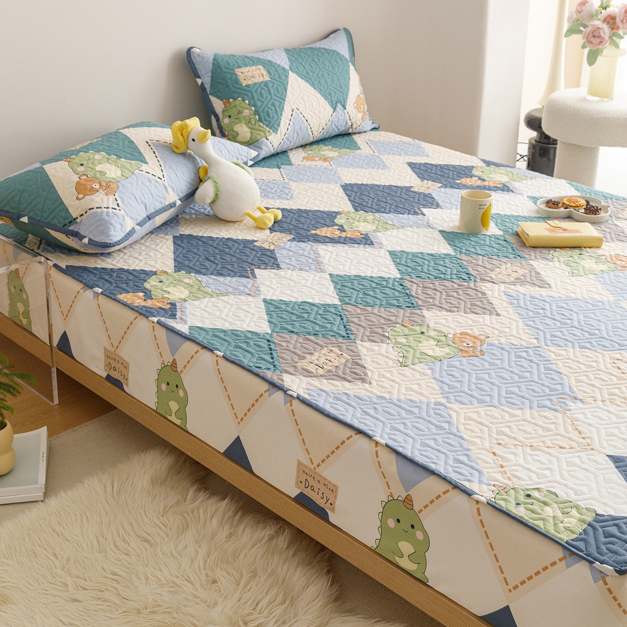 91家纺网 家纺一手货源 找家纺 忘忧草 2026新款清新简约全棉印花夹棉床笠 淘淘龙