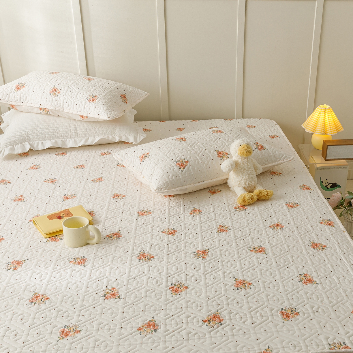 91家纺网 家纺一手货源 找家纺 忘忧草 2026新款清新简约全棉印花夹棉床笠 花簇-米