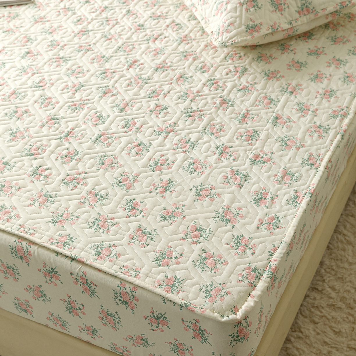 91家纺网 家纺一手货源 找家纺 忘忧草 2026新款清新简约全棉印花夹棉床笠 少女心