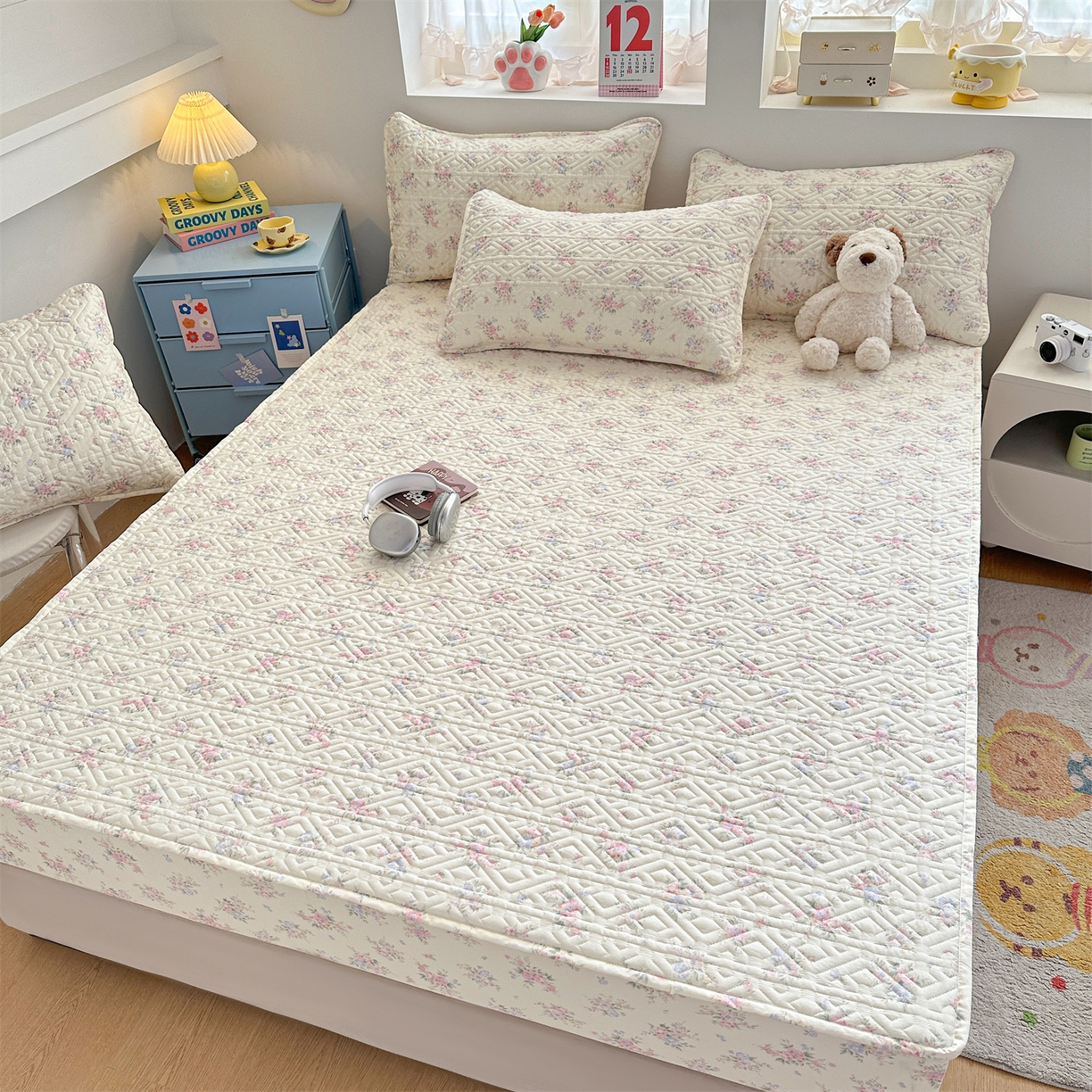 91家纺网 家纺一手货源 找家纺 忘忧草 2026新款清新简约全棉印花夹棉床笠 欧风花影