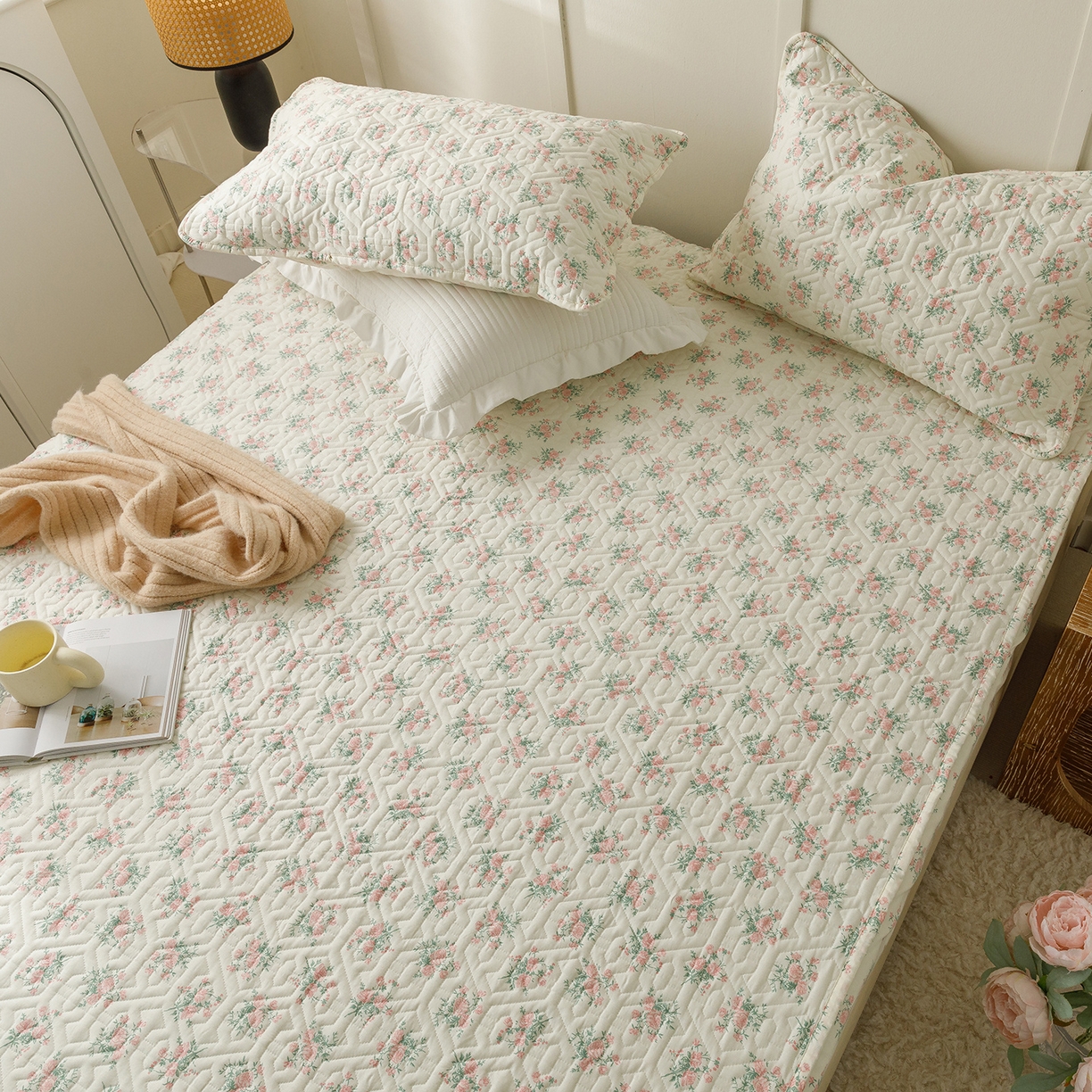 91家纺网 家纺一手货源 找家纺 忘忧草 2026新款清新简约全棉印花夹棉床笠 少女心