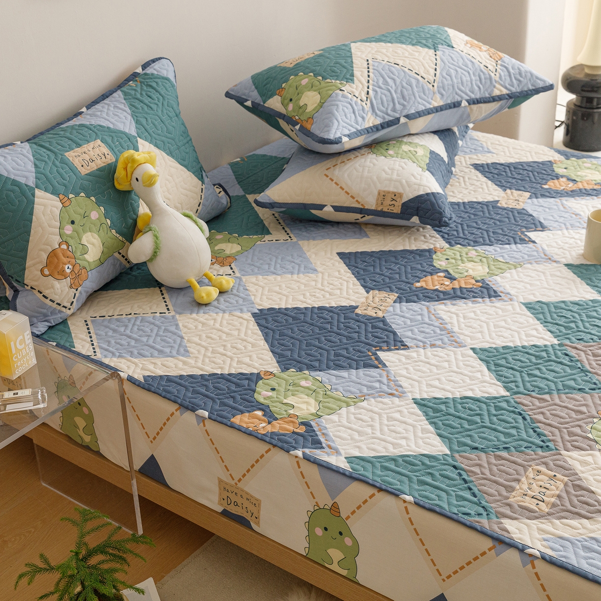 91家纺网 家纺一手货源 找家纺 忘忧草 2026新款清新简约全棉印花夹棉床笠 淘淘龙