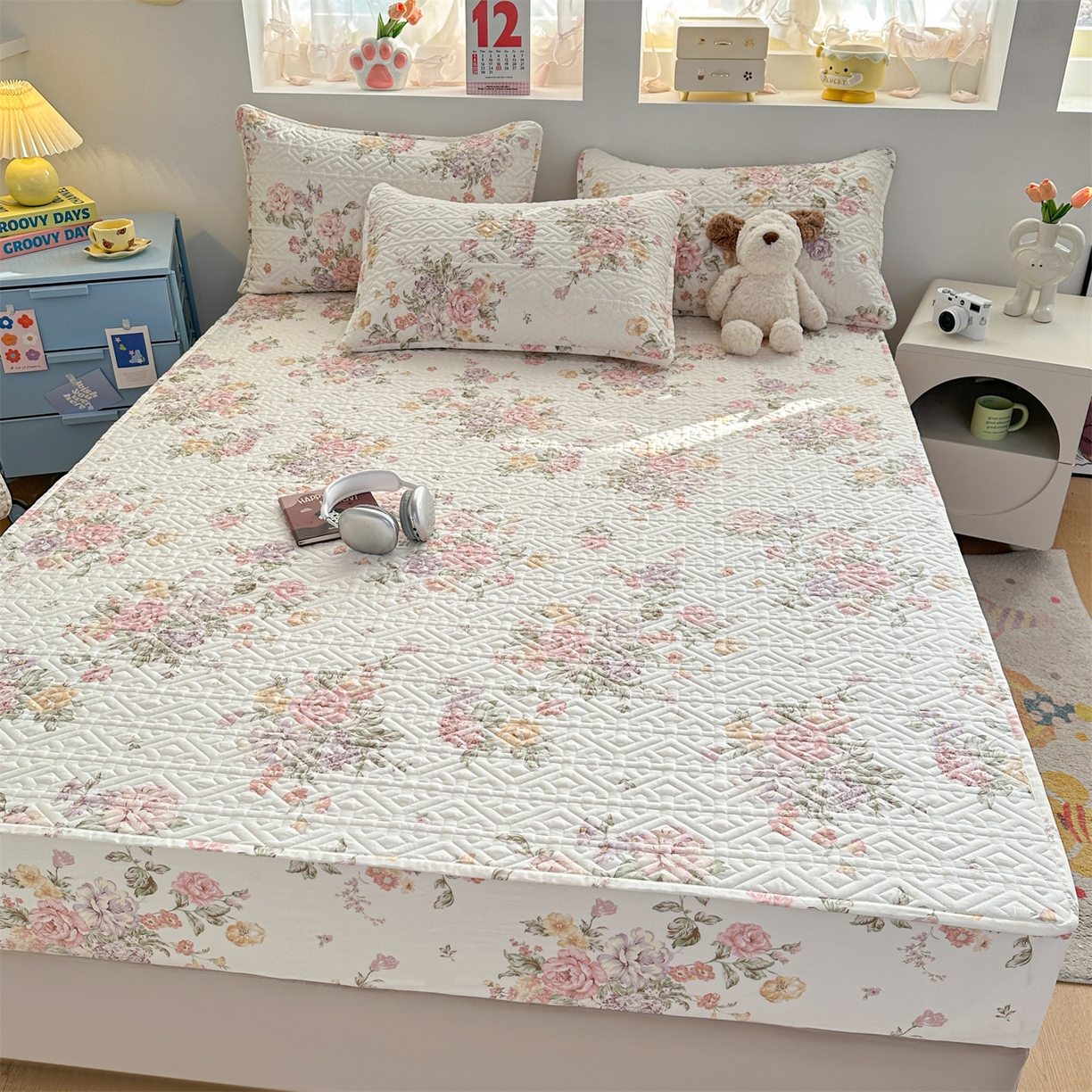 91家纺网 家纺一手货源 找家纺 忘忧草 2026新款清新简约全棉印花夹棉床笠 南法庄园