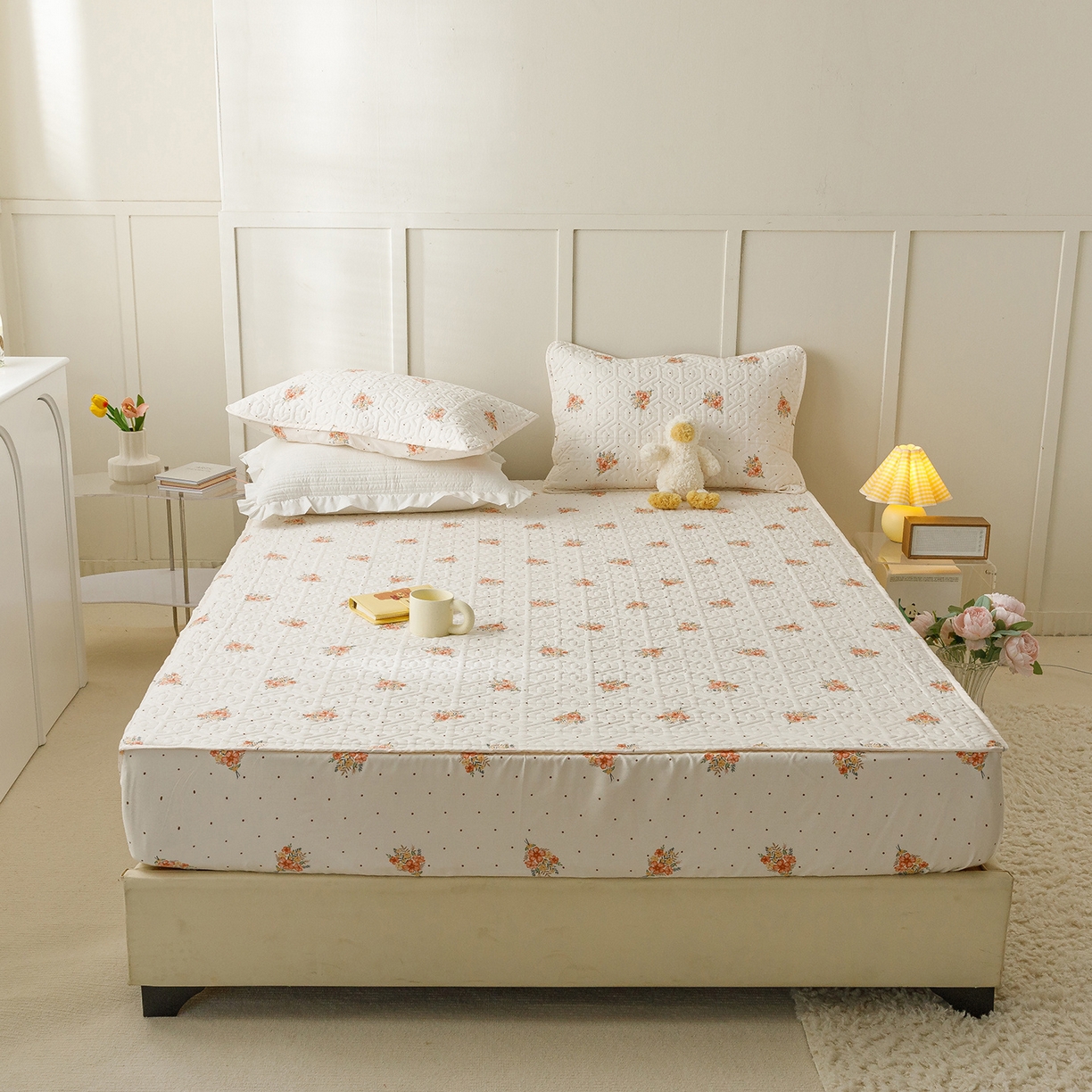 91家纺网 家纺一手货源 找家纺 忘忧草 2026新款清新简约全棉印花夹棉床笠 花簇-米