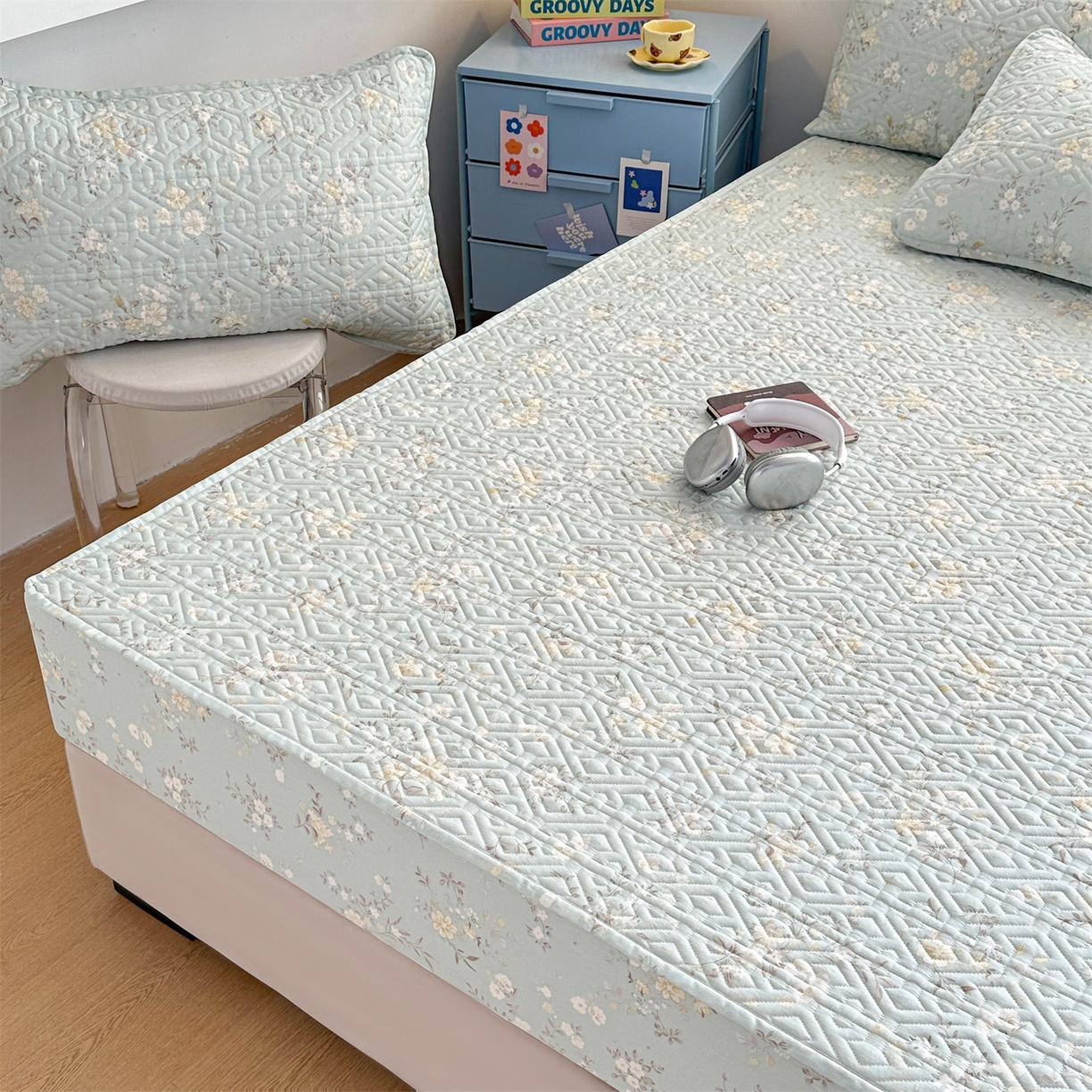 91家纺网 家纺一手货源 找家纺 忘忧草 2026新款清新简约全棉印花夹棉床笠 苏林-绿