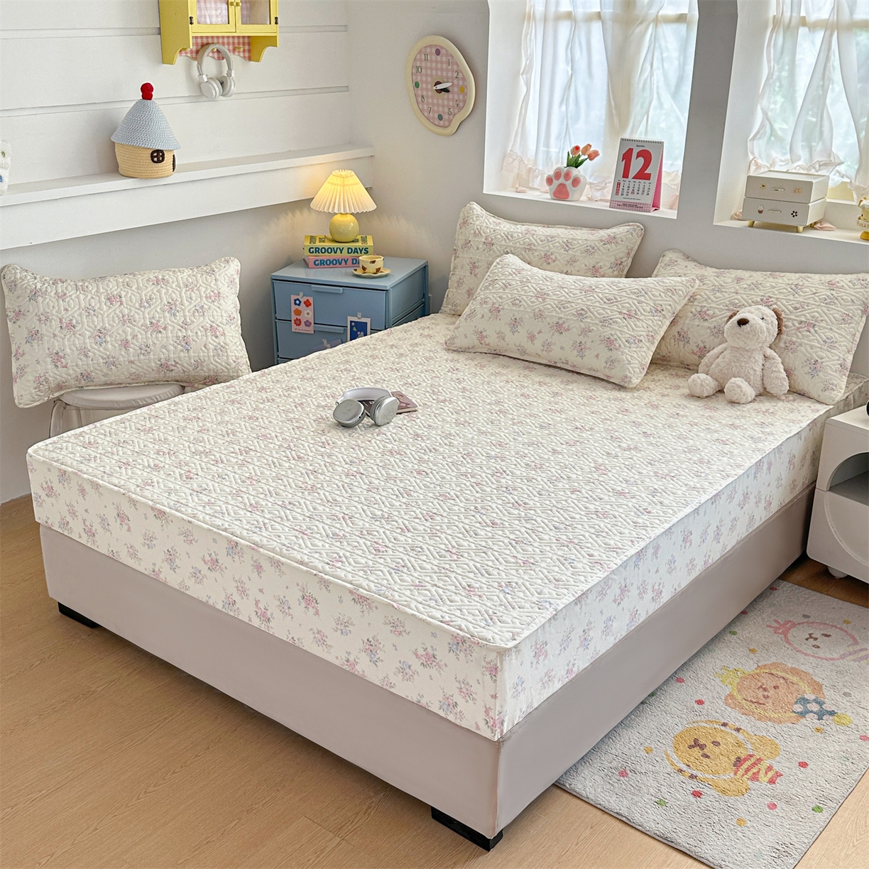 91家纺网 家纺一手货源 找家纺 忘忧草 2026新款清新简约全棉印花夹棉床笠 欧风花影