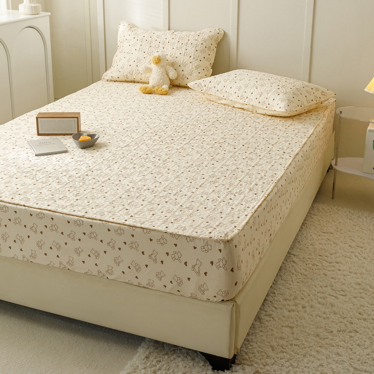 91家纺网 家纺一手货源 找家纺 忘忧草 2026新款清新简约全棉印花夹棉床笠 贝贝熊