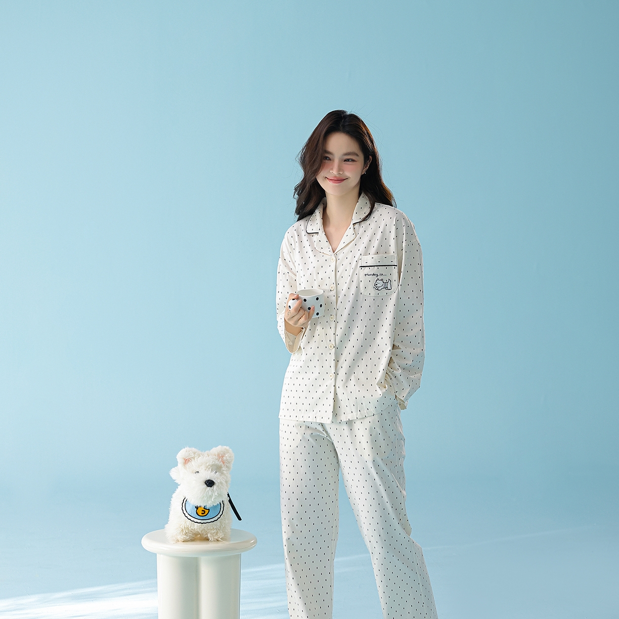 91家纺网 家纺一手货源 找家纺 妍景家居生活馆 2026新款新疆棉情侣款翻领黑白波点套装 白色波点