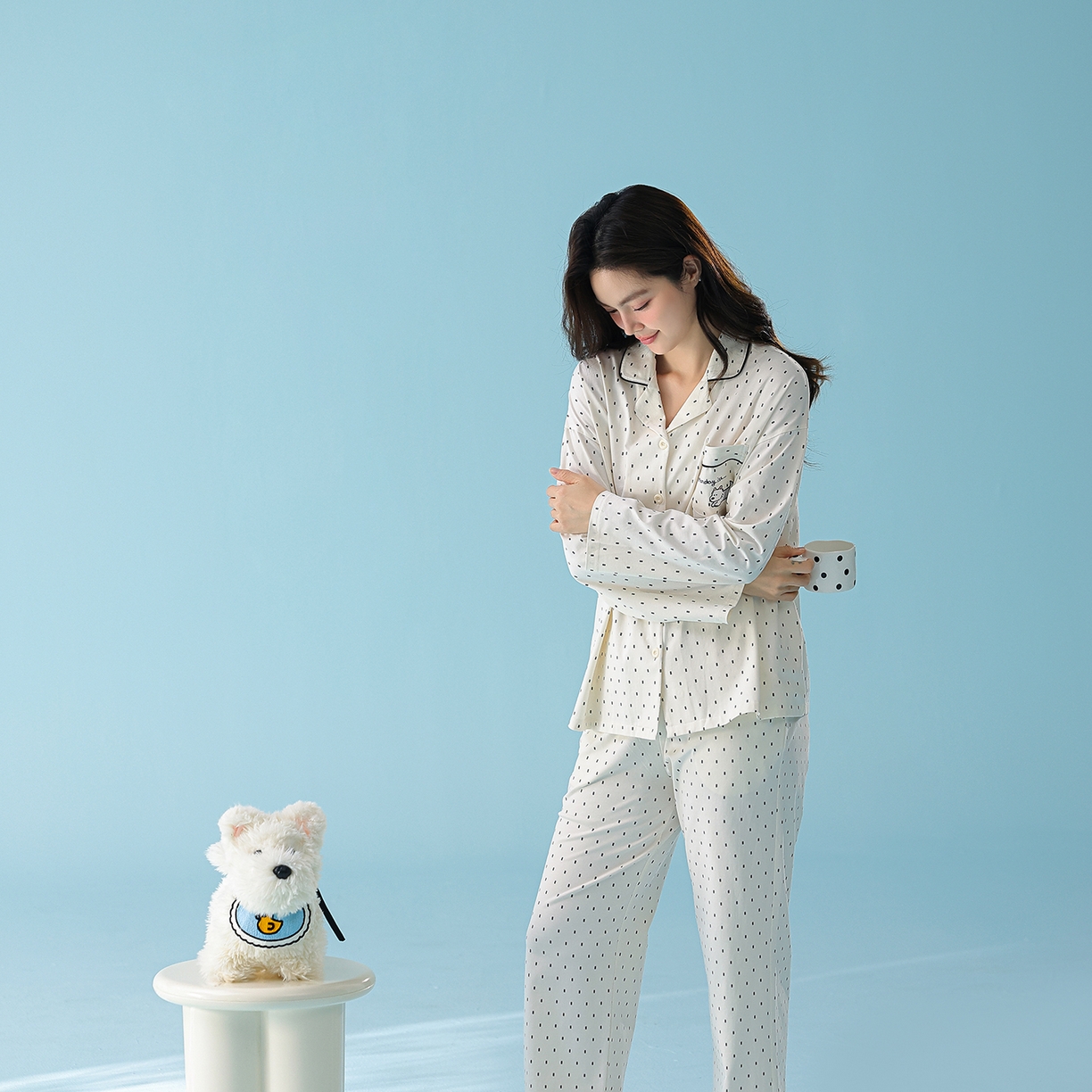 91家纺网 家纺一手货源 找家纺 妍景家居生活馆 2026新款新疆棉情侣款翻领黑白波点套装 白色波点