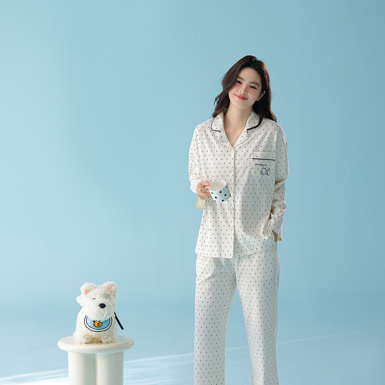 91家纺网 家纺一手货源 找家纺 妍景家居生活馆 2026新款新疆棉情侣款翻领黑白波点套装 白色波点