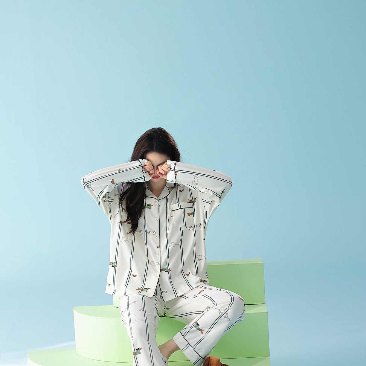 91家纺网 家纺一手货源 找家纺 （总）妍景家居生活馆 2026新款新疆棉情侣款翻领竖条腊肠狗狗