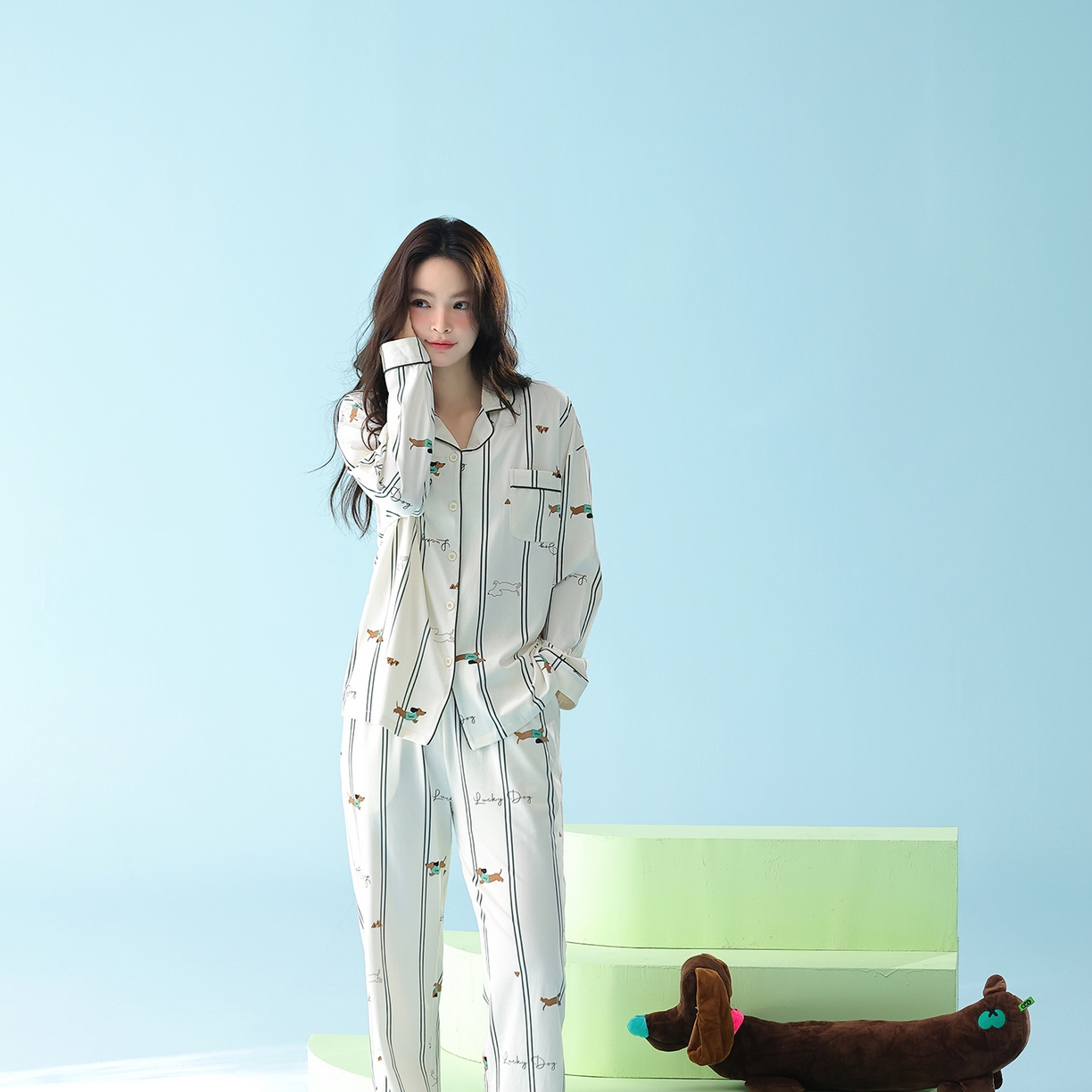 91家纺网 家纺一手货源 找家纺 （总）妍景家居生活馆 2026新款新疆棉情侣款翻领竖条腊肠狗狗