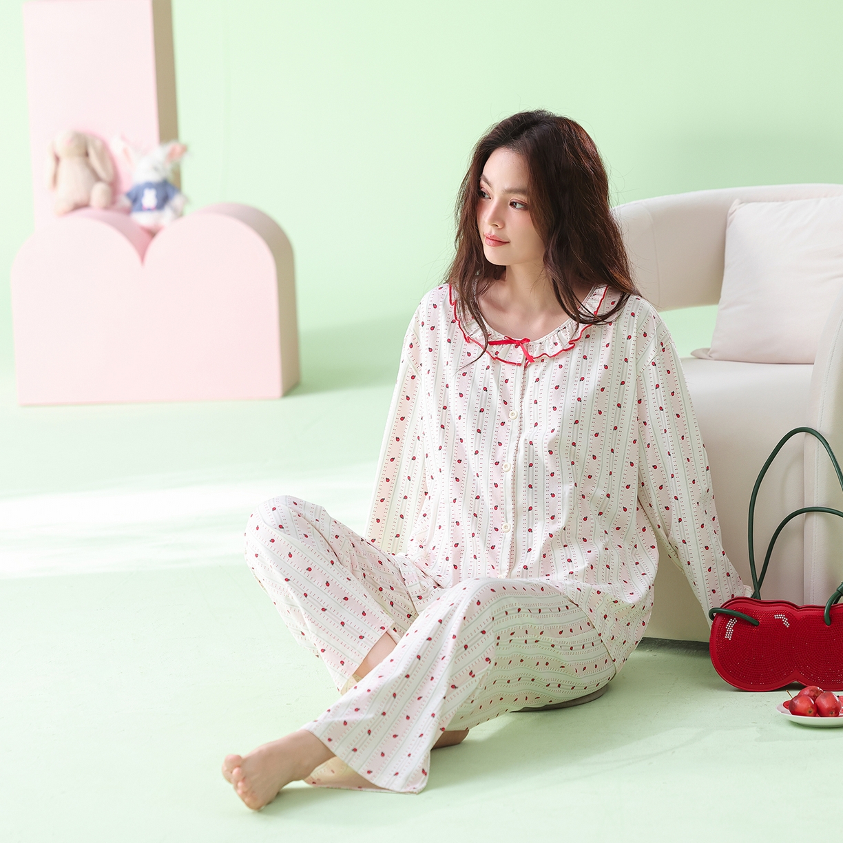 91家纺网 家纺一手货源 找家纺 （总）妍景家居生活馆 2026新款新疆棉圆领蝴蝶结草莓款