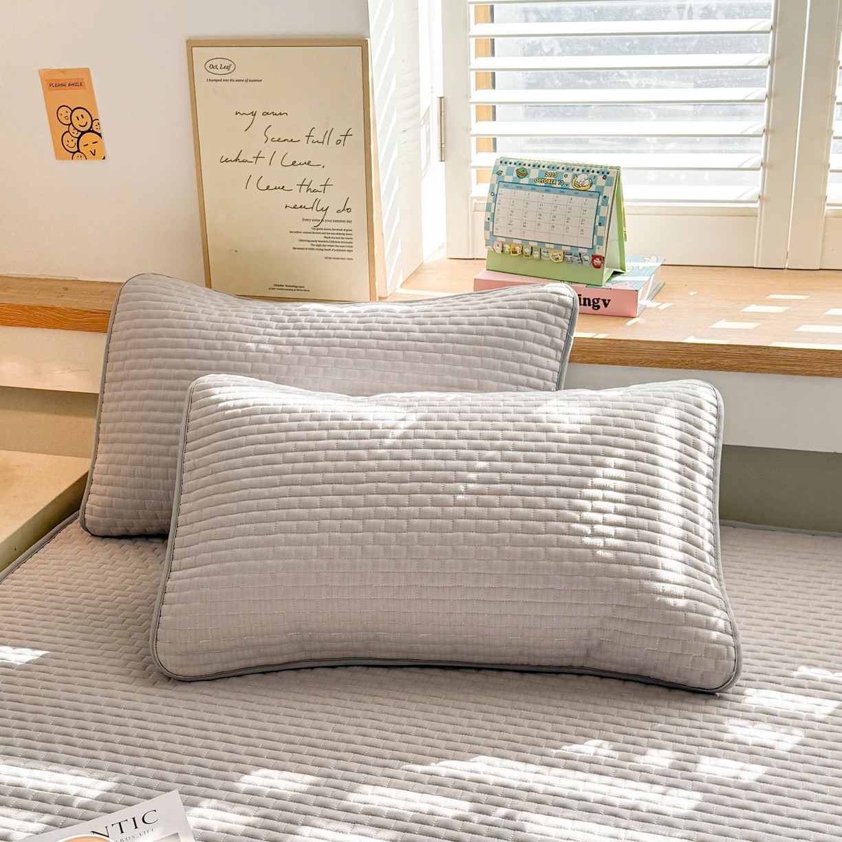 91家纺网 家纺一手货源 找家纺 （总）爱思凯家纺 2026新款皱皱纱-夹棉咖崽熊床褥-成人款