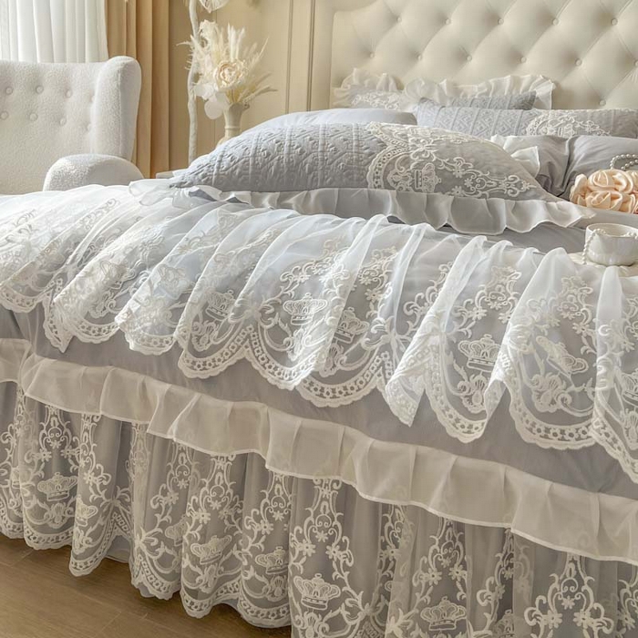 91家纺网 家纺一手货源 找家纺 恋尚 2026新款木凉淳浪漫蕾丝床裙三件套-米朵（控价115起） 米朵-浅灰