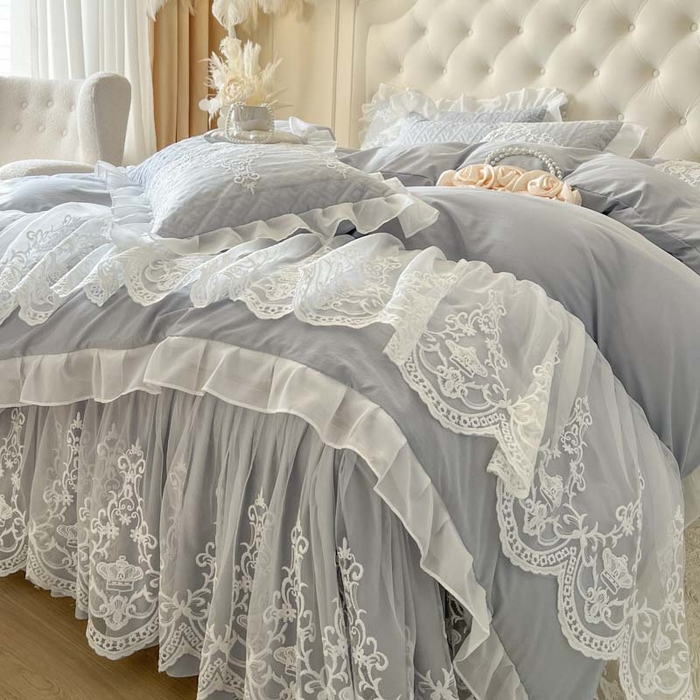 91家纺网 家纺一手货源 找家纺 恋尚 2026新款木凉淳浪漫蕾丝床裙四件套-米朵(控价220起） 米朵-浅灰