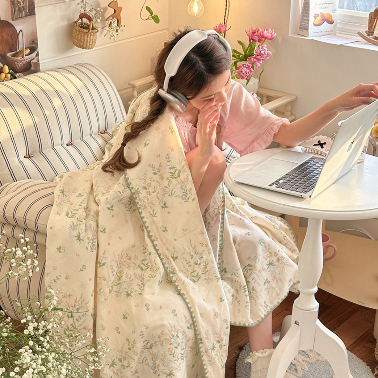 91家纺网 家纺一手货源 找家纺 暖阳 2026新款全棉纯棉双层纱夏季毯盖毯毯子 绿姿