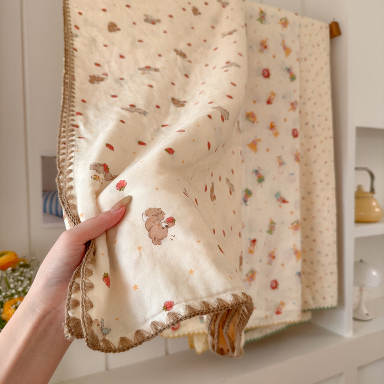 91家纺网 家纺一手货源 找家纺 暖阳 2026新款全棉纯棉双层纱夏季毯盖毯毯子 莓莓兔软糖